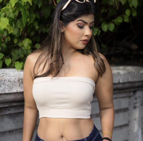 Knitted tight tube top