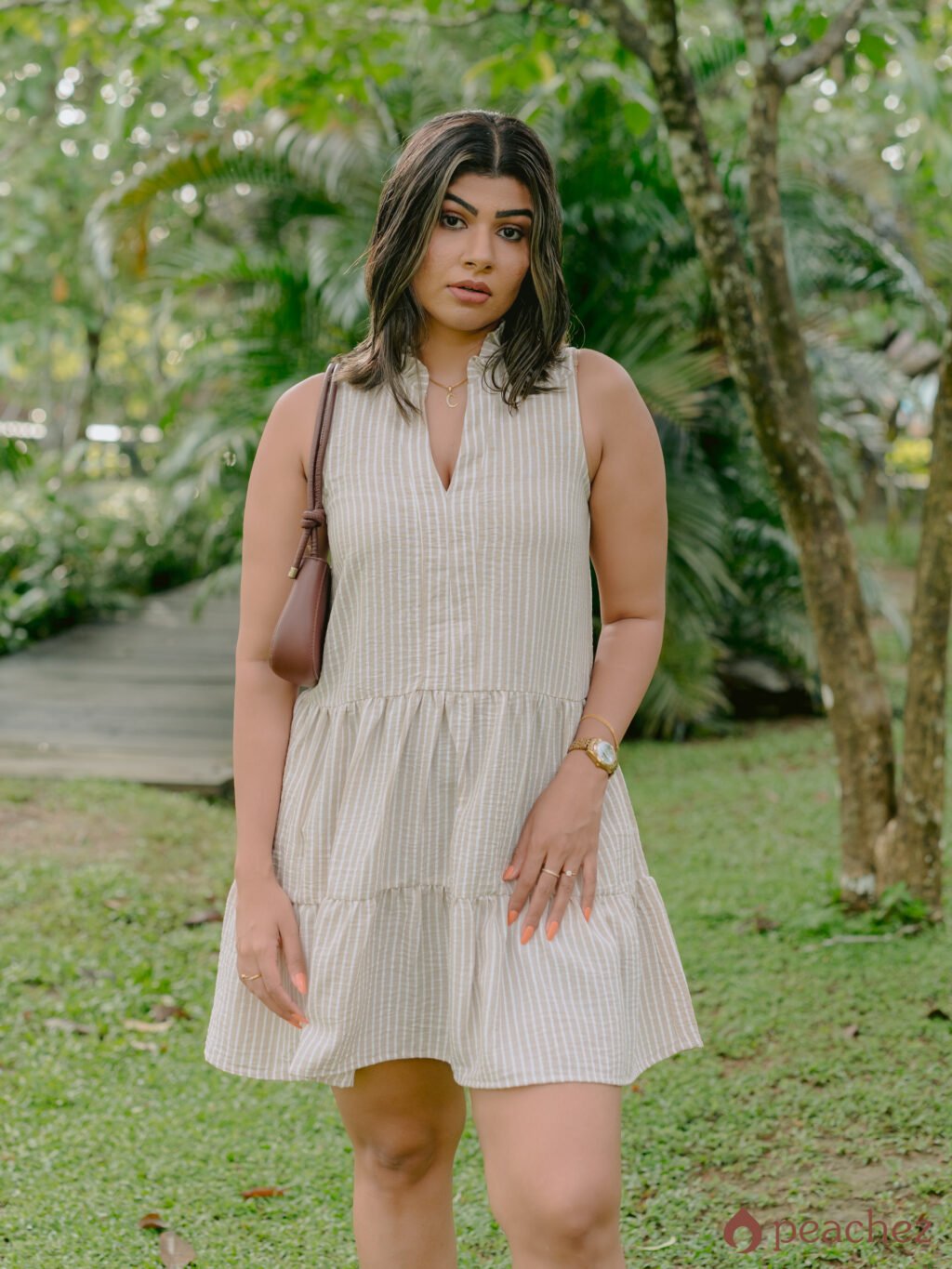 A-line swing sleeveless short dress