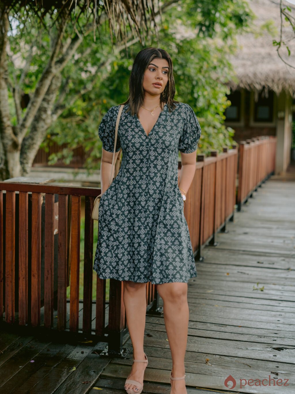 Collar puff sleeve shirt dress